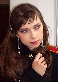 Анал қызметші Пайпер Халливеллмен жыныстық қатынас