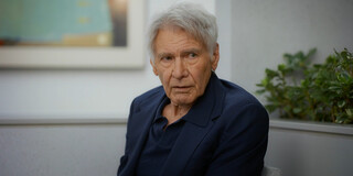 ������� / Shrinking (3 �����/2026/WEB-DL)