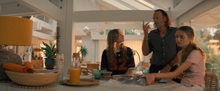 ������ / Primate (2025/WEB-DL/WEB-DLRip)