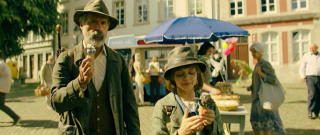    / The Door-to-Door Bookstore / Der Buchspazierer (2024/BDRip/HDRip)